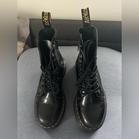 Dr. Martens Black Leather Combat Boots. Size Men 6, Women 7, EU 38 main image 10